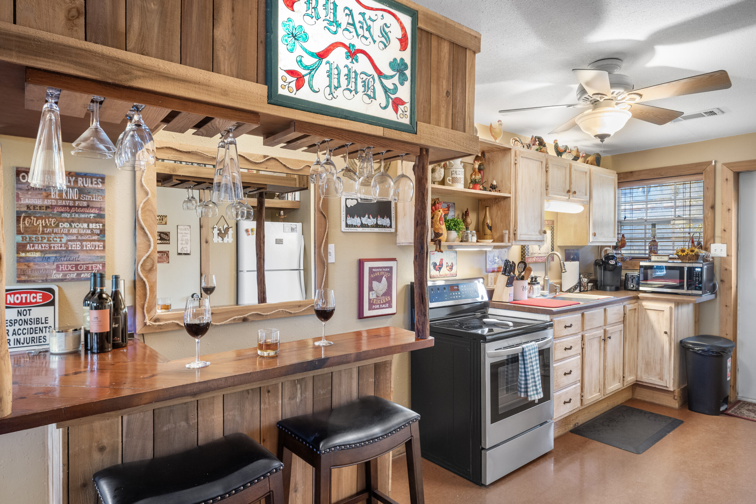 Beautiful Georgetown Airbnb photographed by ATXPhotoDude, a professional real estate photographer specializing in vacation rental and Airbnb photography.