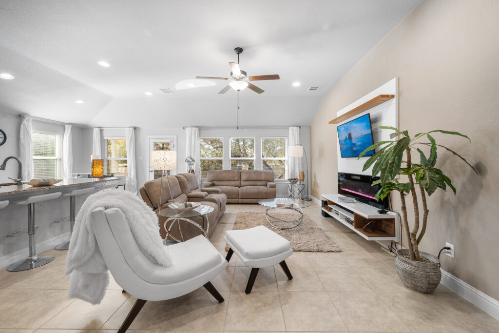 Lago Vista real estate photography featuring a spacious luxury living room with natural light, open-concept design, and professionally captured interior photography.