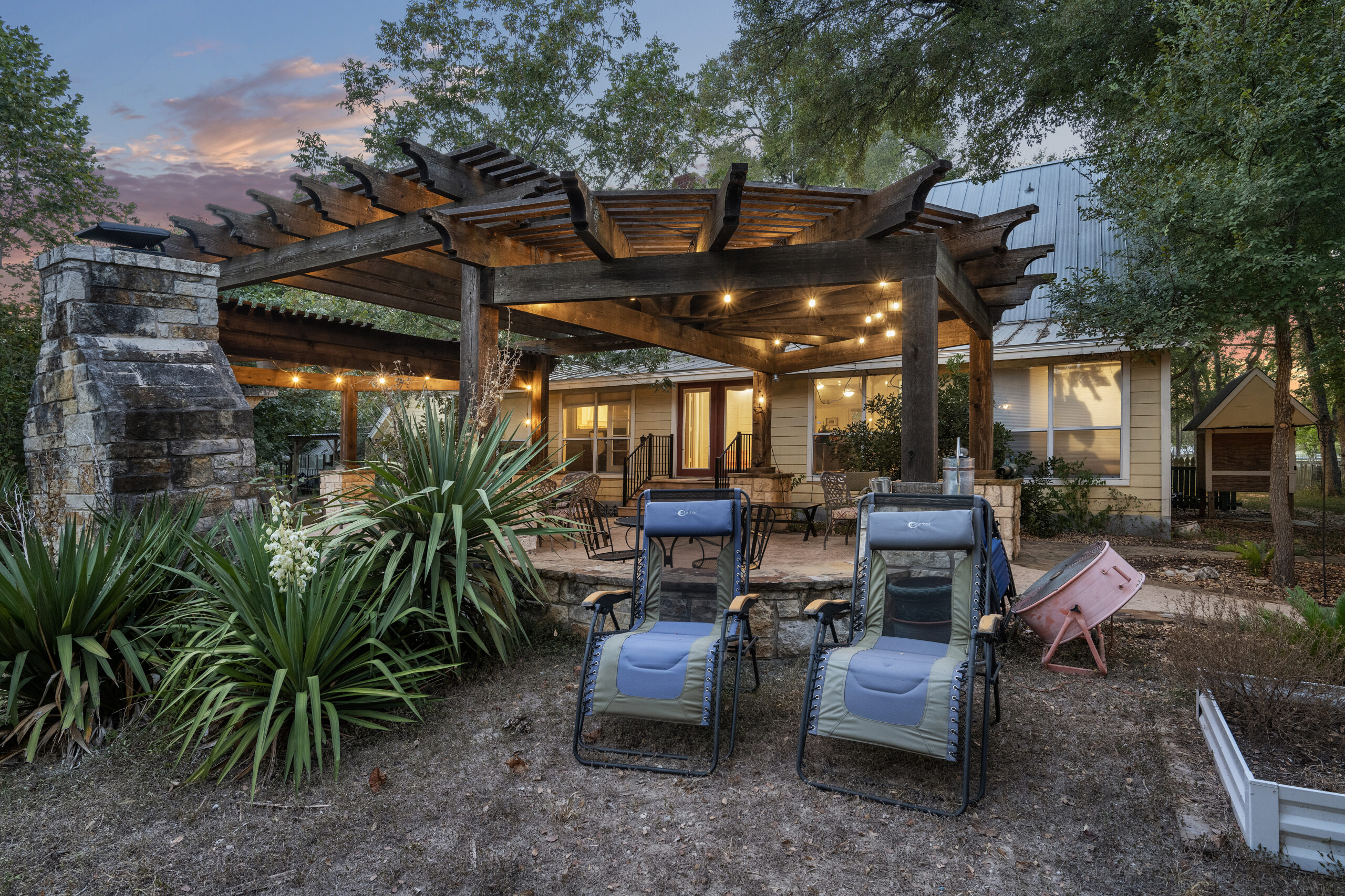 Twilight outdoor patio in a Williamson County home photographed by ATXPhotoDude, a professional real estate photographer specializing in luxury twilight photography.